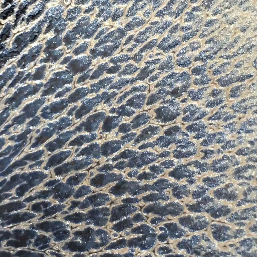 翁書杰，龍鱗藍(lán)油滴，口徑9.5高4.2，燈盞。