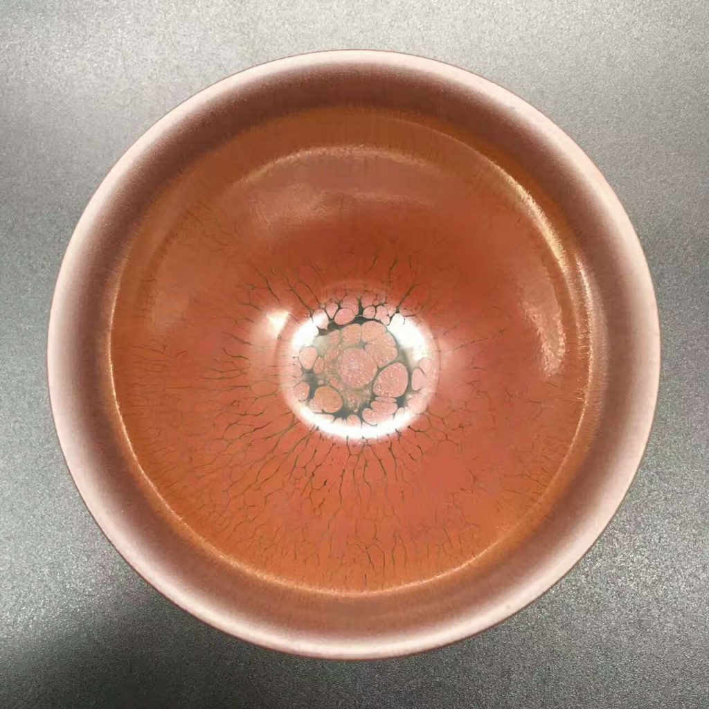 吳立主，柿紅油滴，口徑10高5.5，花色極美！