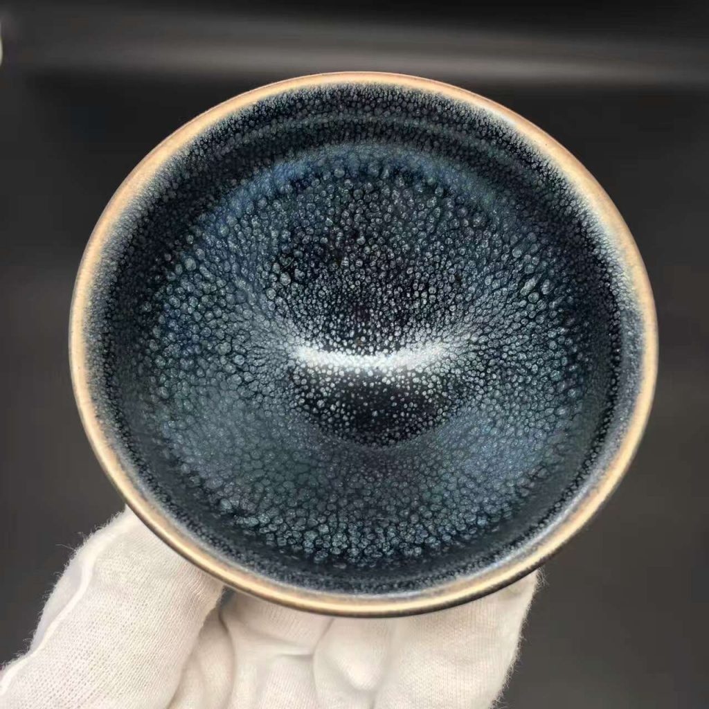 繆興洲，藍(lán)色小油滴，口徑8.7高5.2，精致！