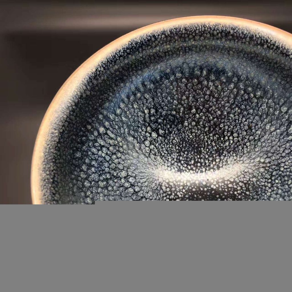 繆興洲，藍(lán)色小油滴，口徑8.7高5.2，精致！