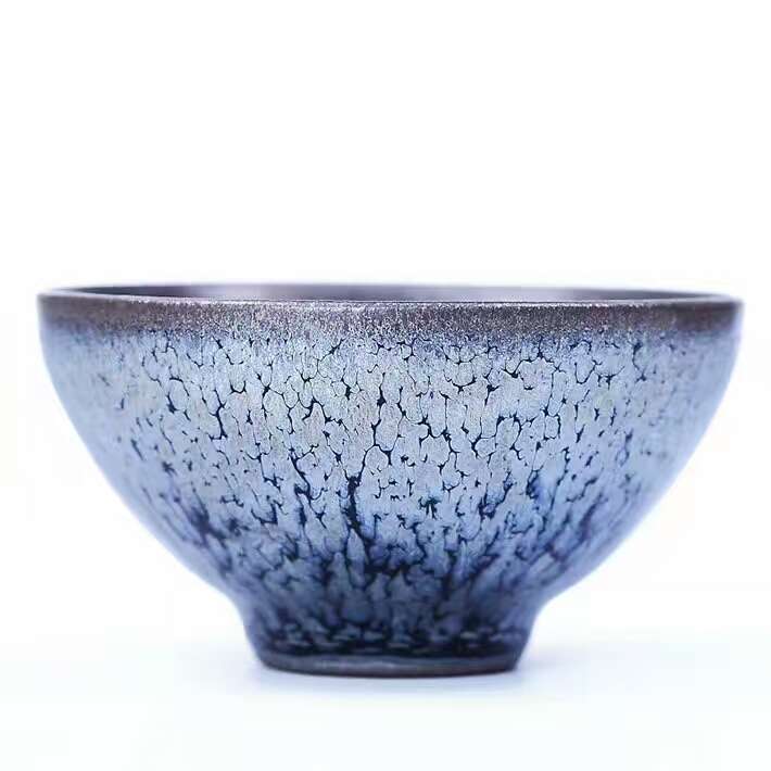 蔣新穎8.5公分?jǐn)靠谒{(lán)油滴盞，器型幽雅，經(jīng)典全包釉工藝，釉面溫潤。