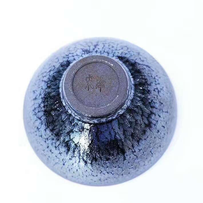 蔣新穎8.5公分?jǐn)靠谒{(lán)油滴盞，器型幽雅，經(jīng)典全包釉工藝，釉面溫潤。