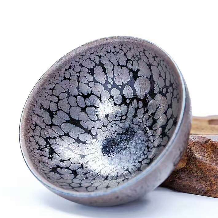 蔡炳盛8公分?jǐn)靠邡p鴣斑精品盞！黑釉銀斑，鷓鴣飽滿，優(yōu)雅，形象，掛釉非常經(jīng)典！