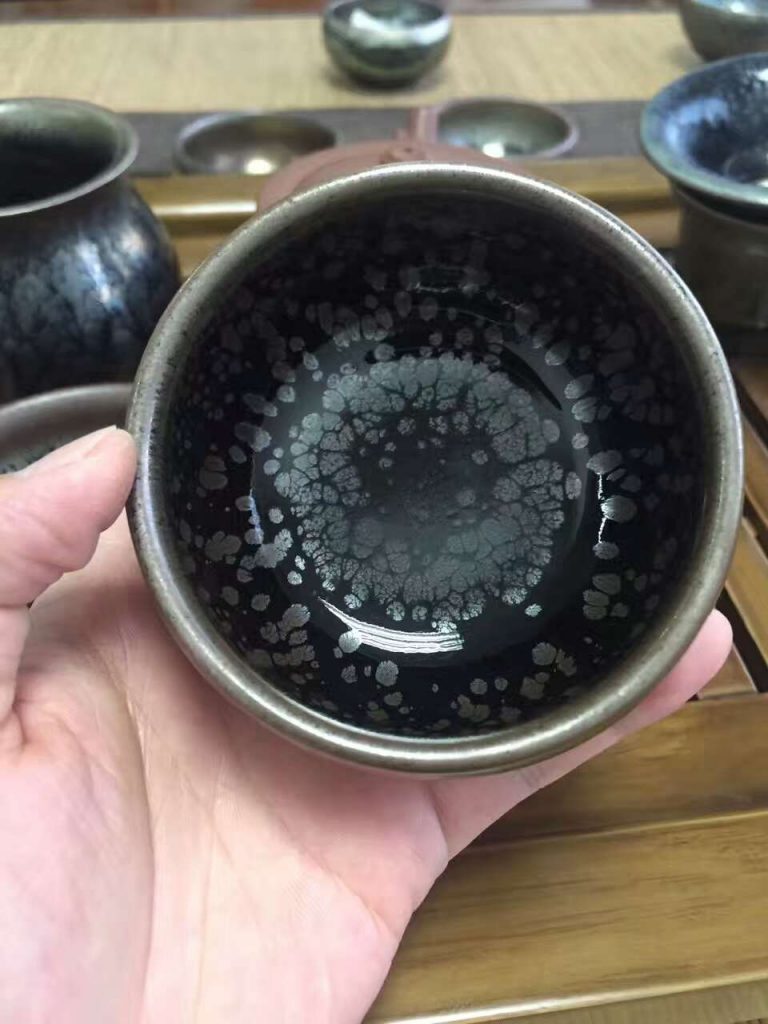 李勇7.6公分斂口黑釉油滴盞