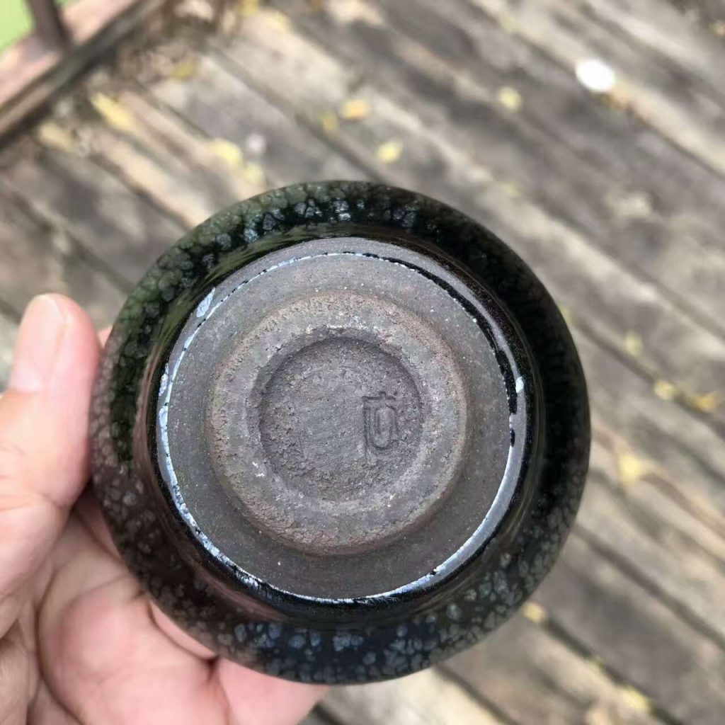 李達(dá)大師作品，口徑8.5高4.5，收藏級！