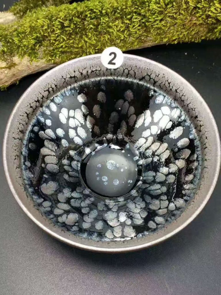 李昌海鷓鴣斑：口8.7高4.8