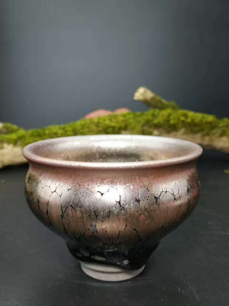 吳德興玉蘭杯：口7.6高5.7，油滴大而飽滿。