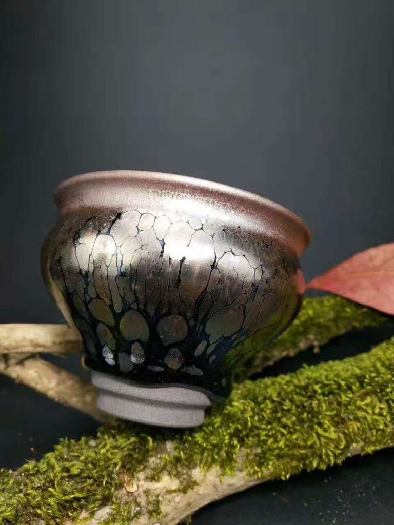 吳德興玉蘭杯：口7.6高5.7，油滴大而飽滿。