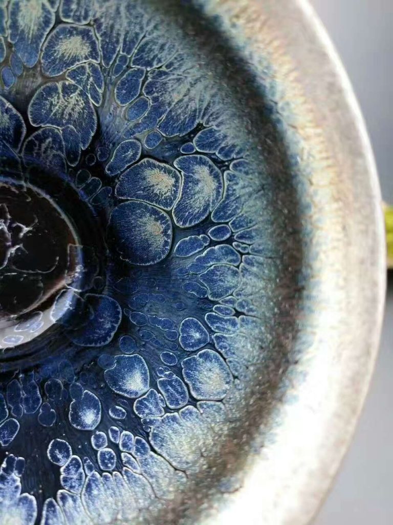 吳德興束口油滴盞：口8.6高6