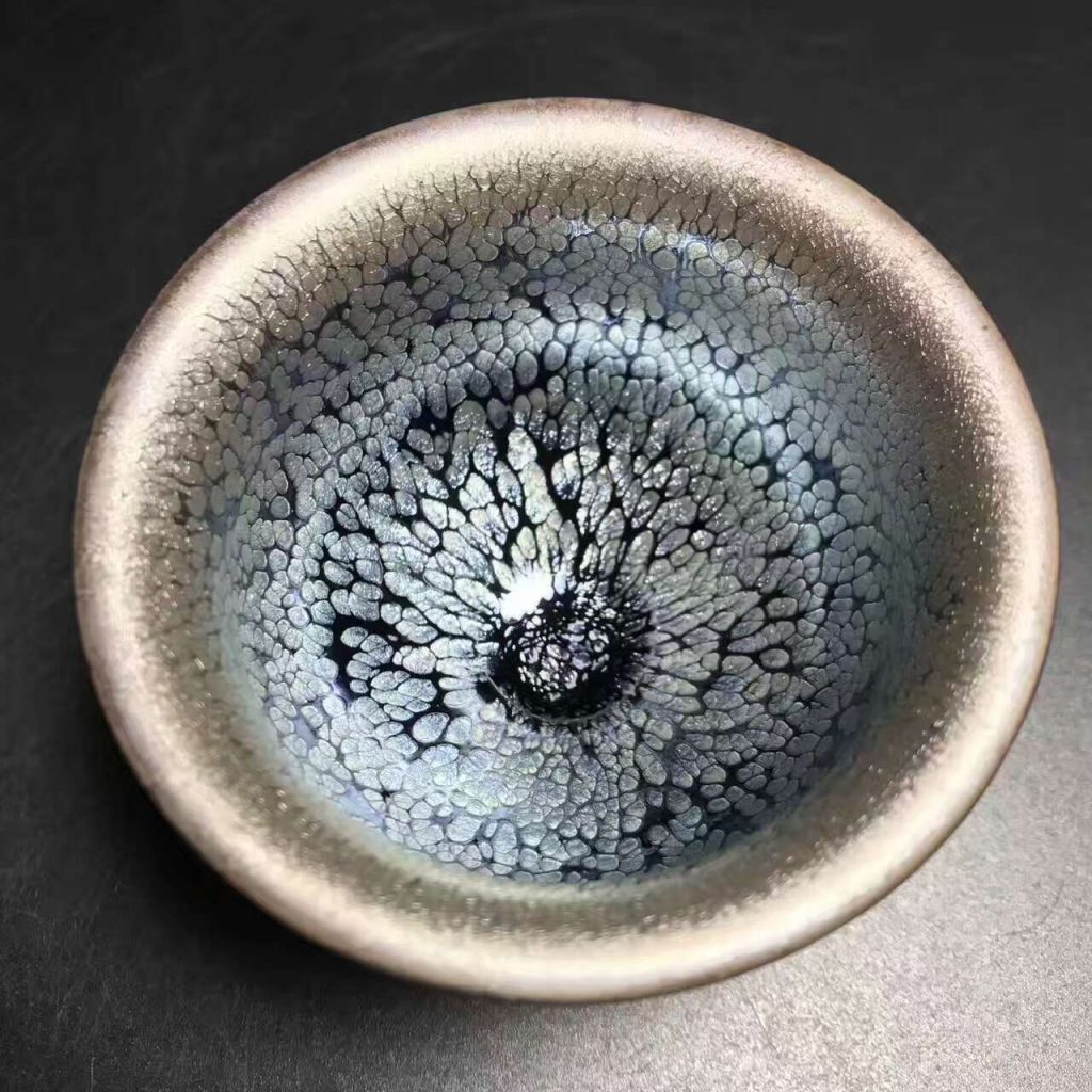 李光熙師傅，清蓮，口徑7.6高5.5，滿滿的藍(lán)色小油滴。