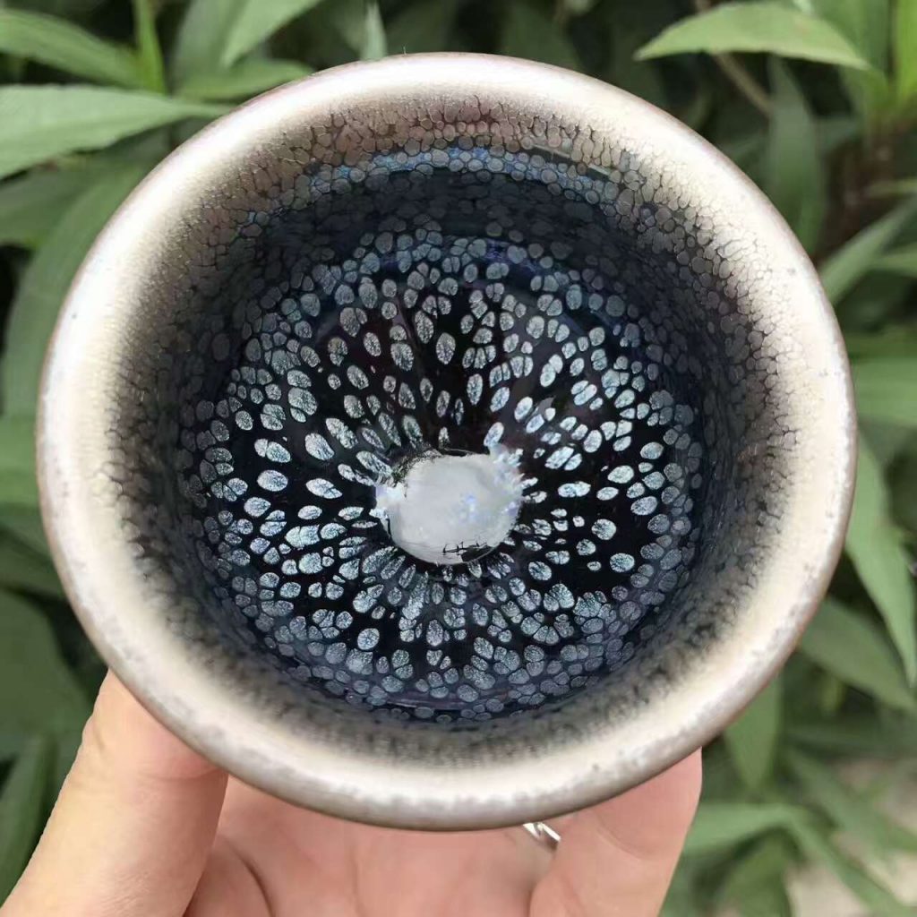 李光熙，清蓮，口徑7.5高5.5，藍(lán)色小油滴。