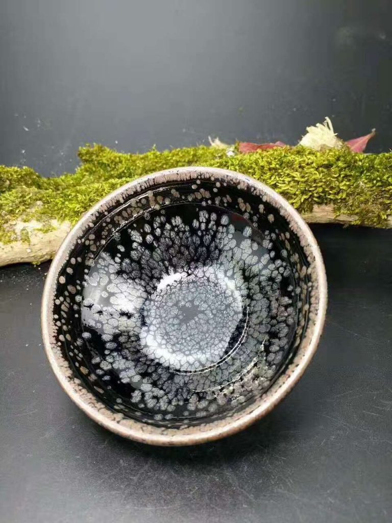 卓立旗銀油滴束口：口8.5高4.5，傳統(tǒng)工藝。