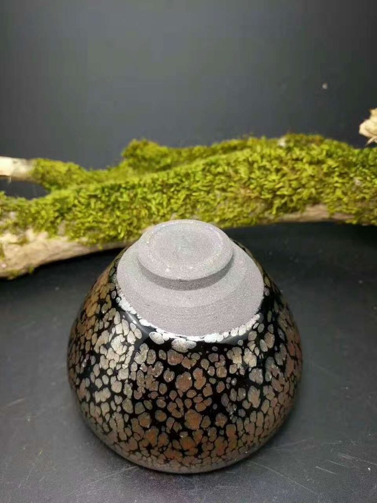 “飛惺”油滴盞：口7高5.8