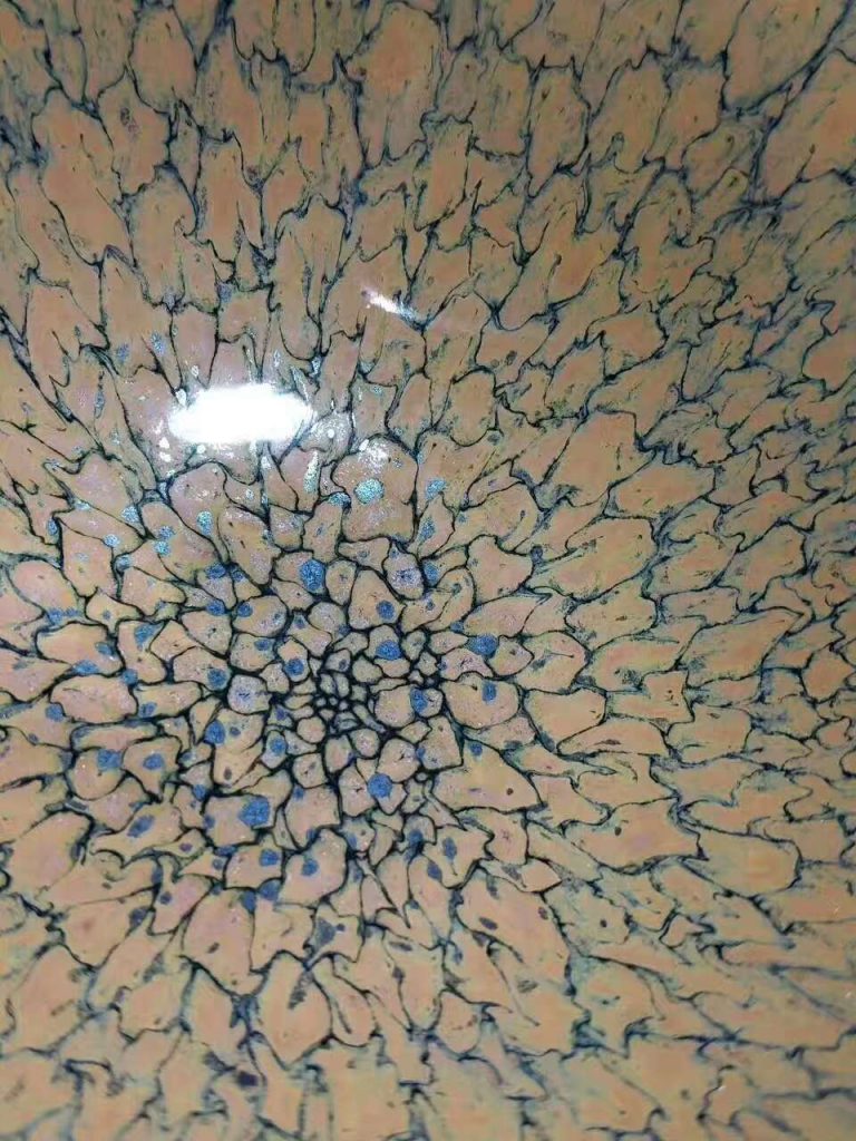 陳大鵬黃鷓鴣斑撇口：口10.5高4.5，羽翼豐滿，惟妙惟肖。