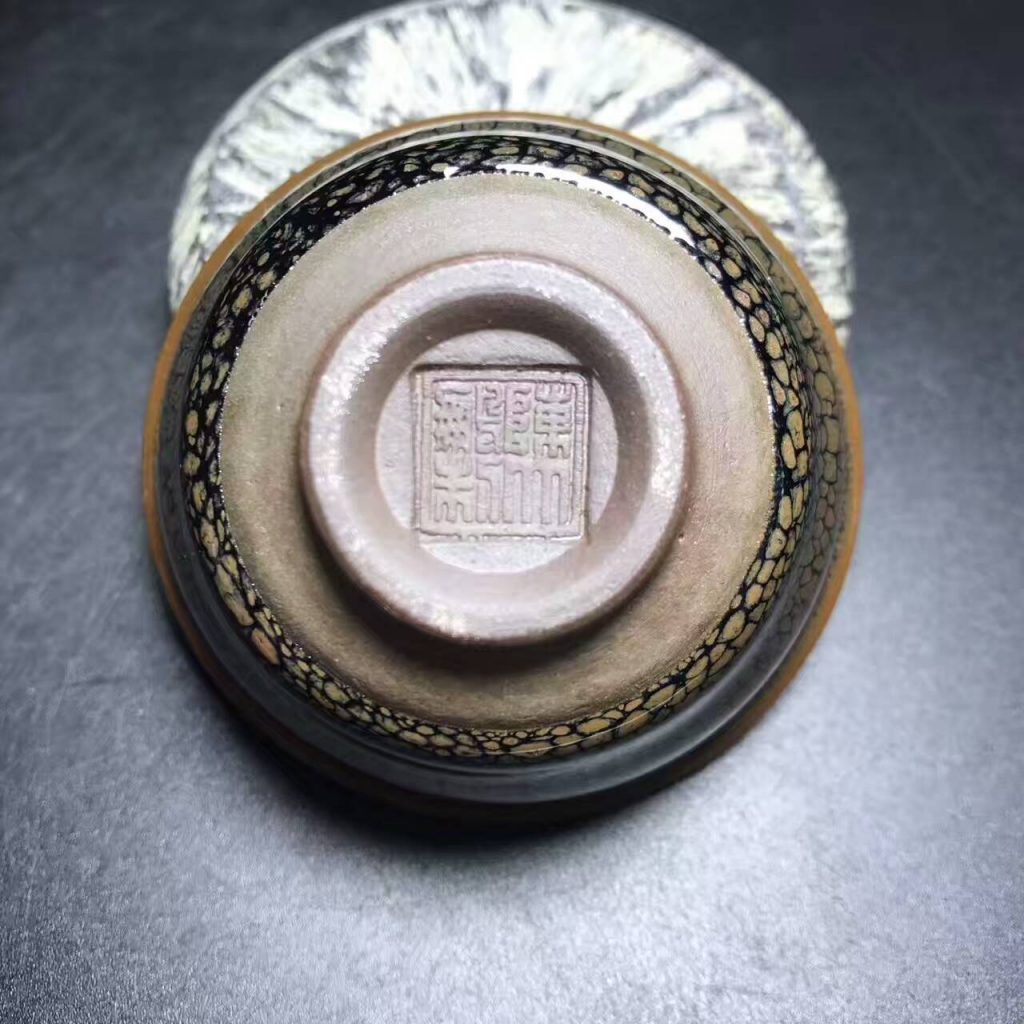 陳大鵬國家級大師，口徑6.8高3.8