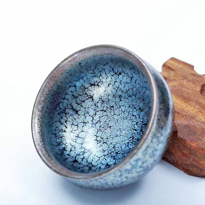 劉學(xué)財(cái)束口缽型滿天星藍(lán)油滴盞，口徑9.2公分