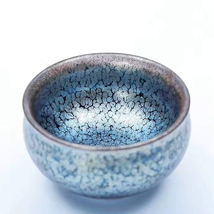 劉學(xué)財(cái)束口缽型滿天星藍(lán)油滴盞，口徑9.2公分