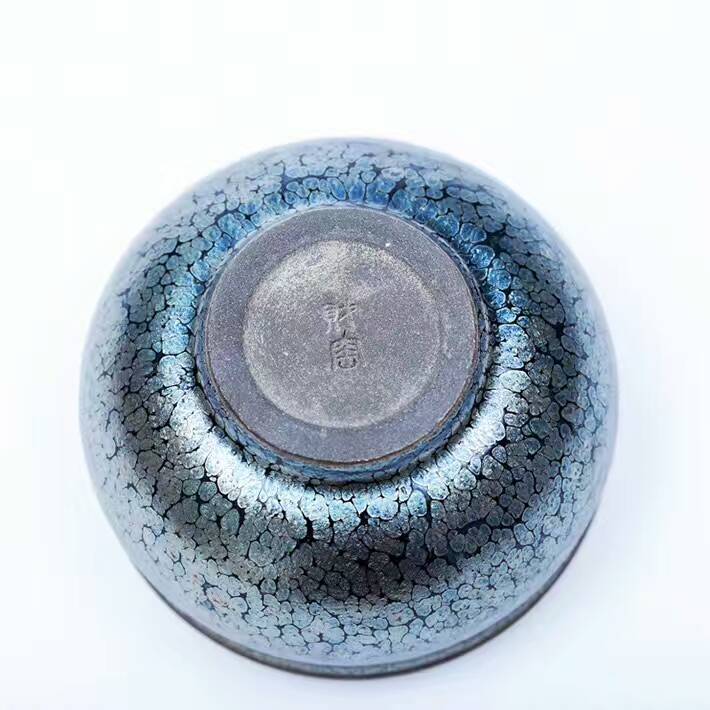 劉學(xué)財(cái)束口缽型滿天星藍(lán)油滴盞，口徑9.2公分