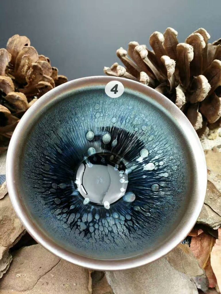 吳立主束口油滴盞：口9高5.5