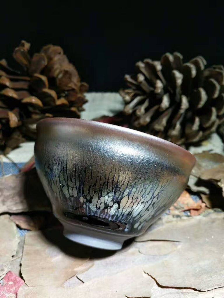 吳立主束口油滴盞：口9高5.5