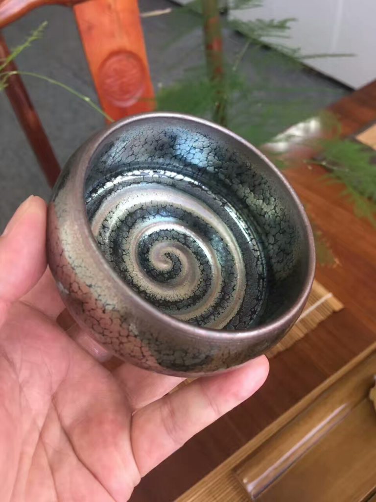 劉吳弟缽型藍(lán)油滴太極盞：8*4.8