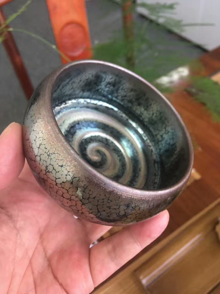 劉吳弟缽型藍(lán)油滴太極盞：8*4.8