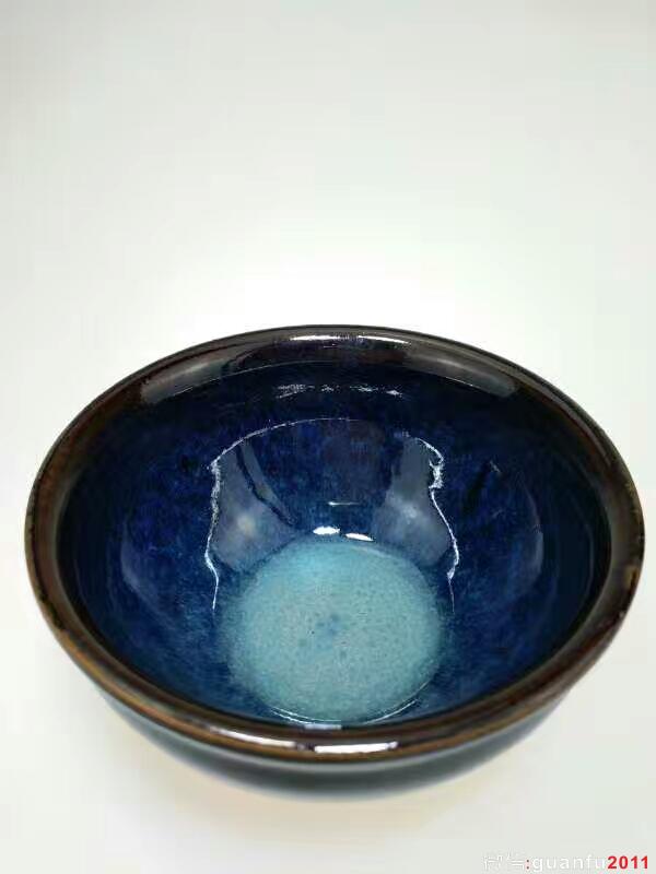孫建興烏金回藍(lán)釉：口9高5.5