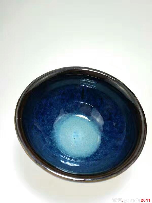 孫建興烏金回藍(lán)釉：口9高5.5