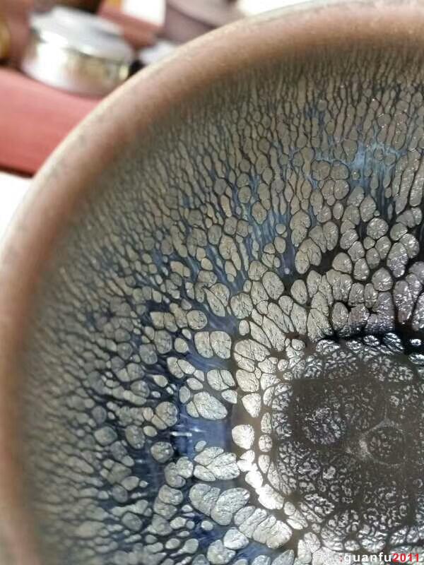 闕梅嬌師傅全手工束口香爐油滴盞：口9高6，沉穩(wěn)大氣。