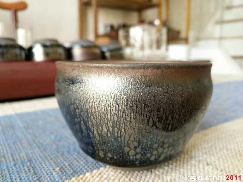 闕梅嬌師傅全手工束口香爐油滴盞：口9高6，沉穩(wěn)大氣。