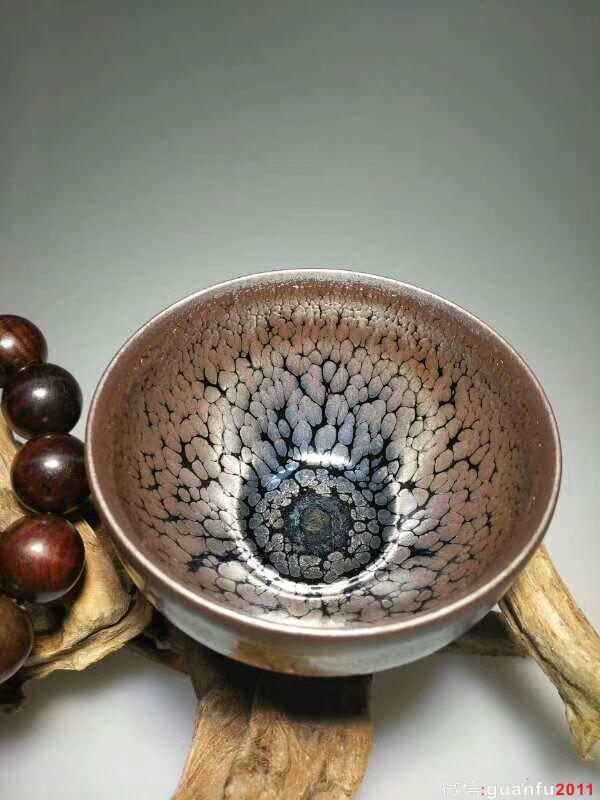 范永壽油滴束口：口8.5高5.5，油滴均勻飽滿。