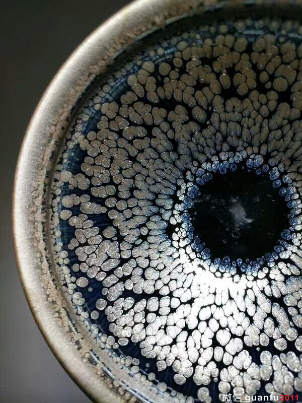 張俊翔“心雨”：口8.8高4，油滴均勻。