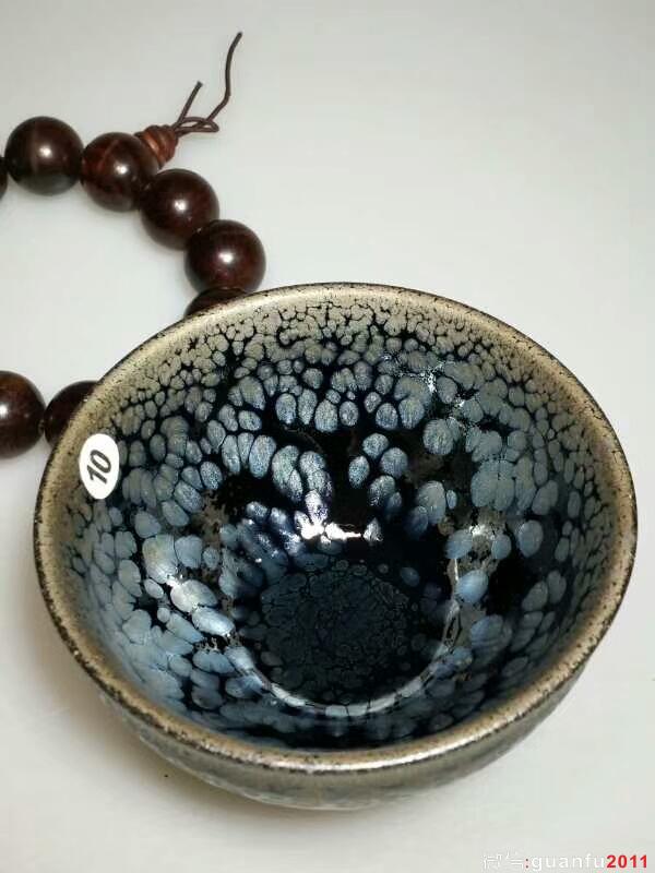 蔡炳盛油滴束口：口8.5高5.3，晶透藍(lán)油滴。