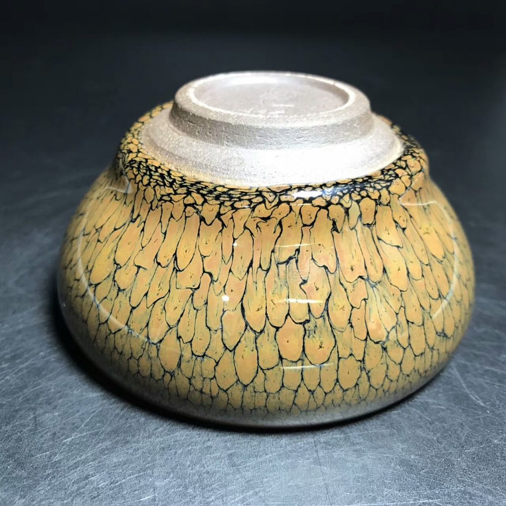 陳大鵬大師，極品黃鷓鴣，口徑8.5肚大9高4.5，紋路清晰