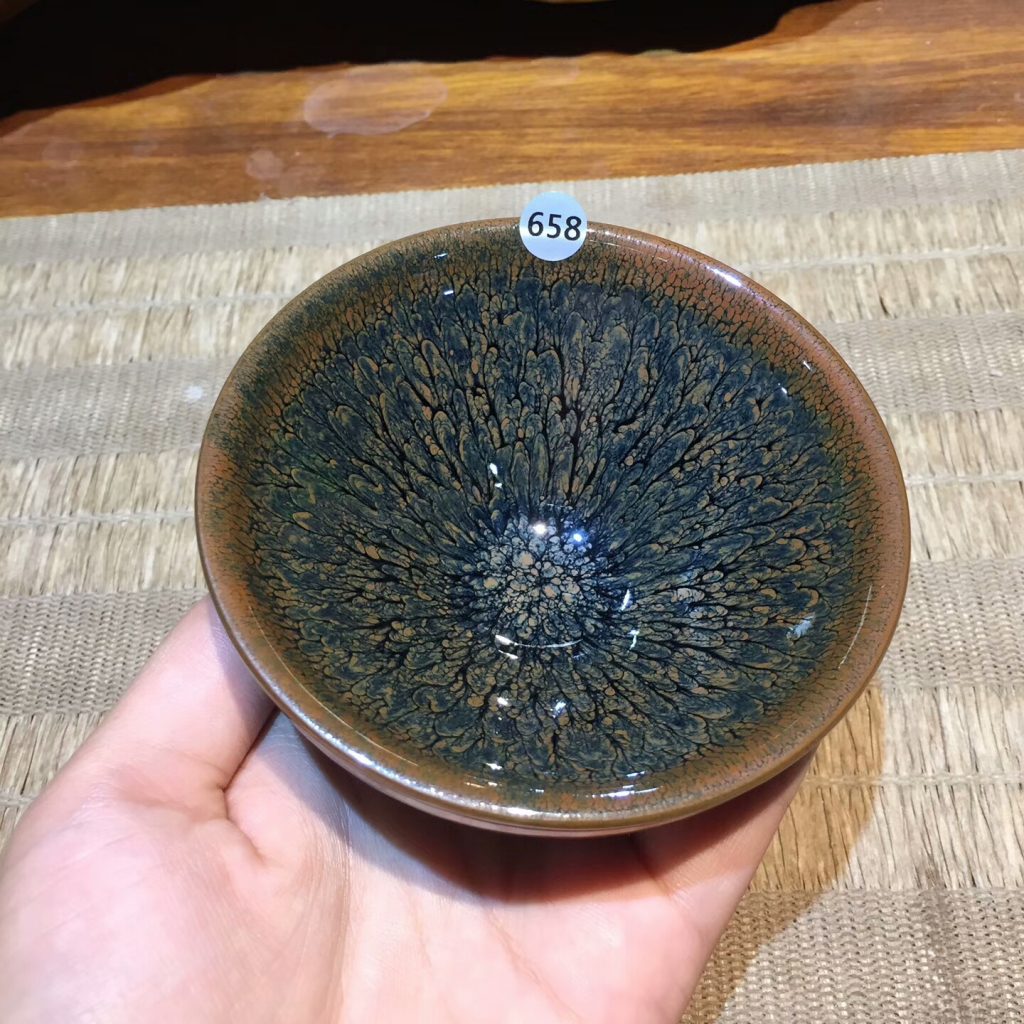 陳珂 菊花玉蘭杯：9.2*4.8