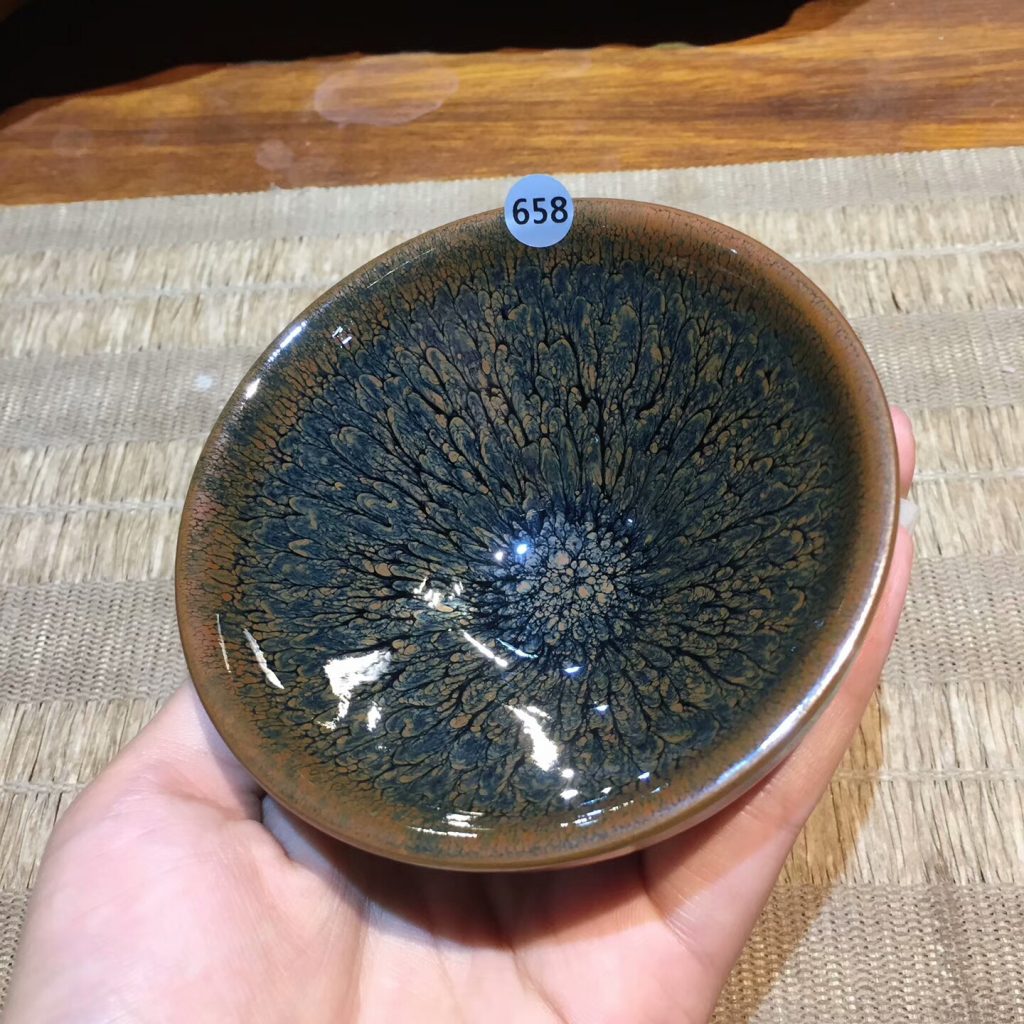 陳珂 菊花玉蘭杯：9.2*4.8