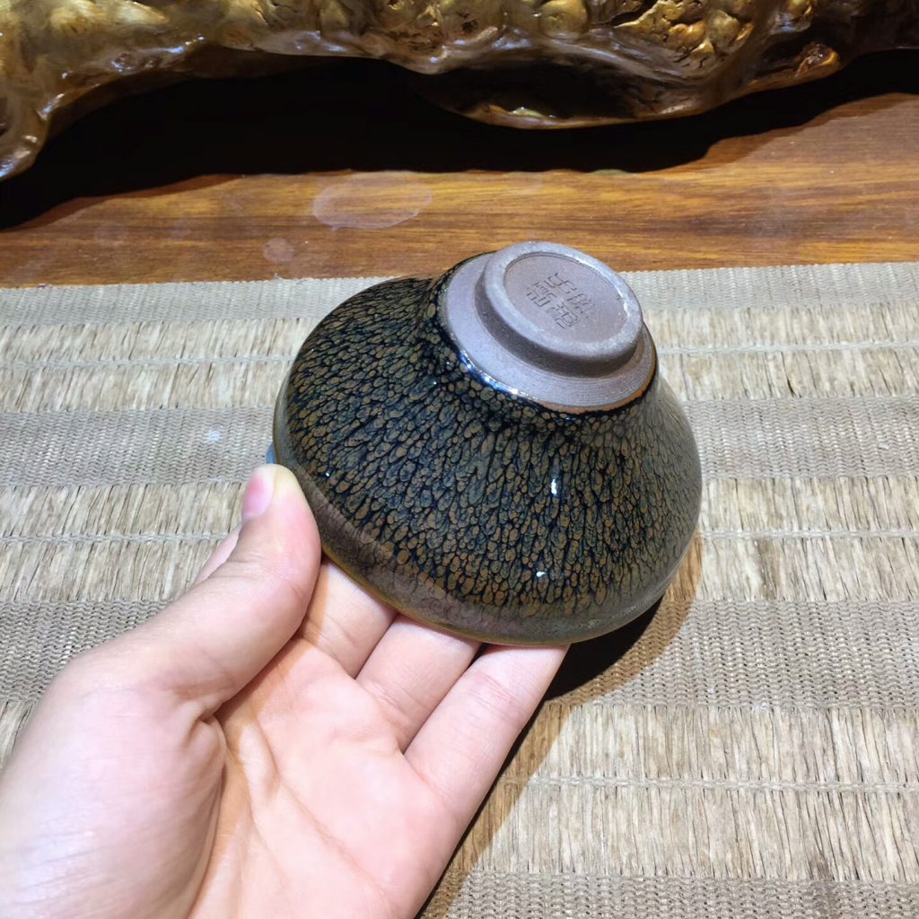 陳珂 菊花玉蘭杯：9.2*4.8