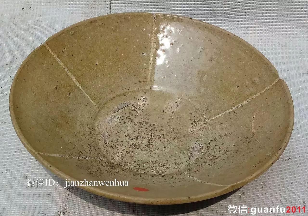 既然建盞是貢品，那建窯是不是官窯？