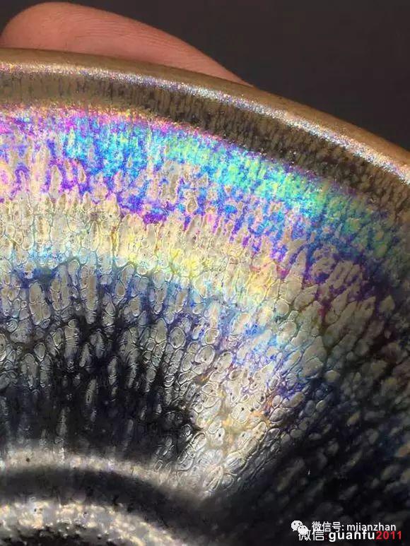 要怎么養(yǎng)盞，你的建盞才能發(fā)出七彩色