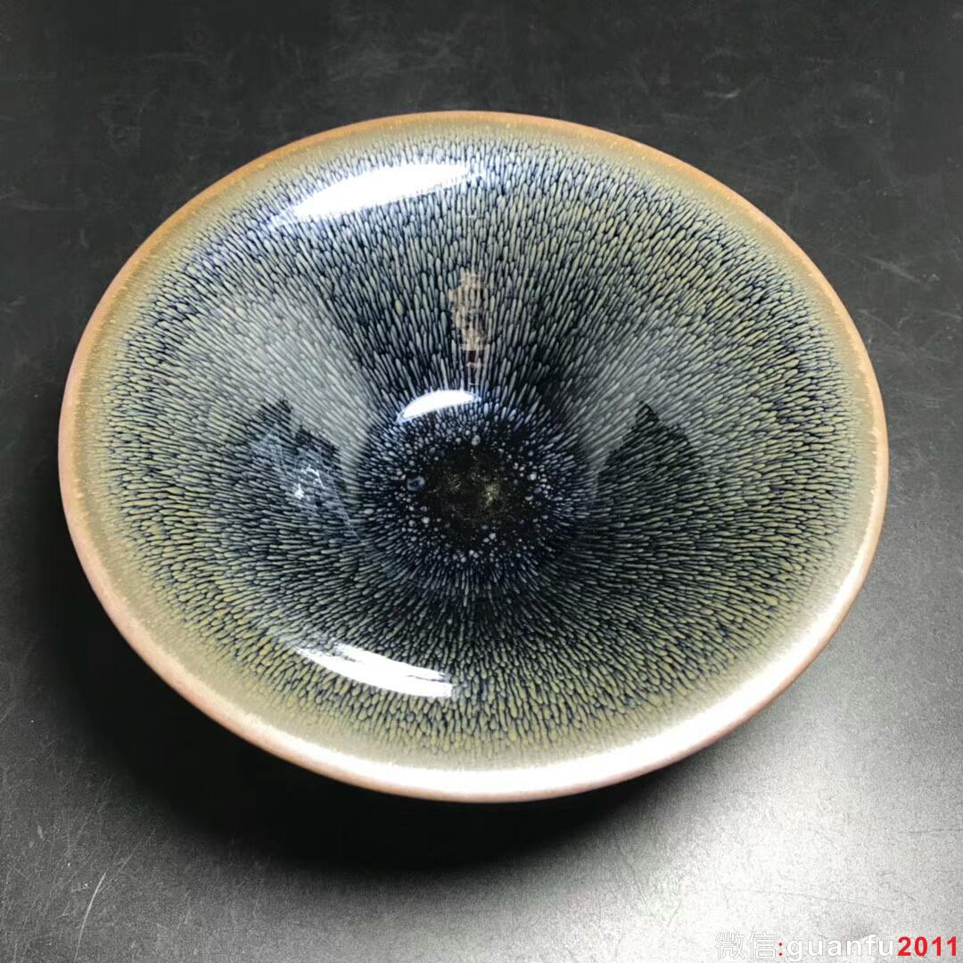 葉禮旺 青毫撇口大盞：口徑15.5*5.8