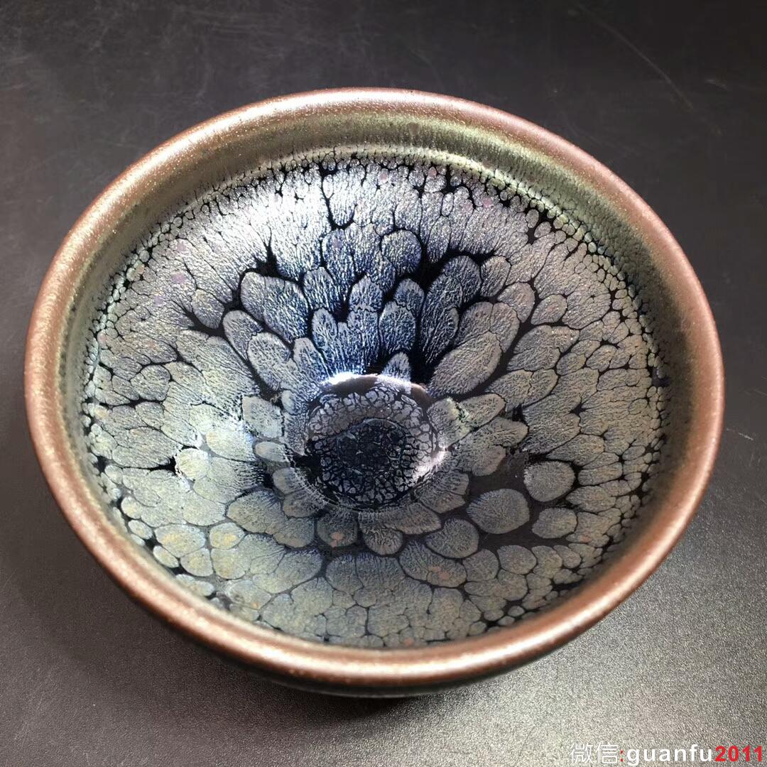 李盞柜 牡丹花開大油滴：口徑9.5*4.3