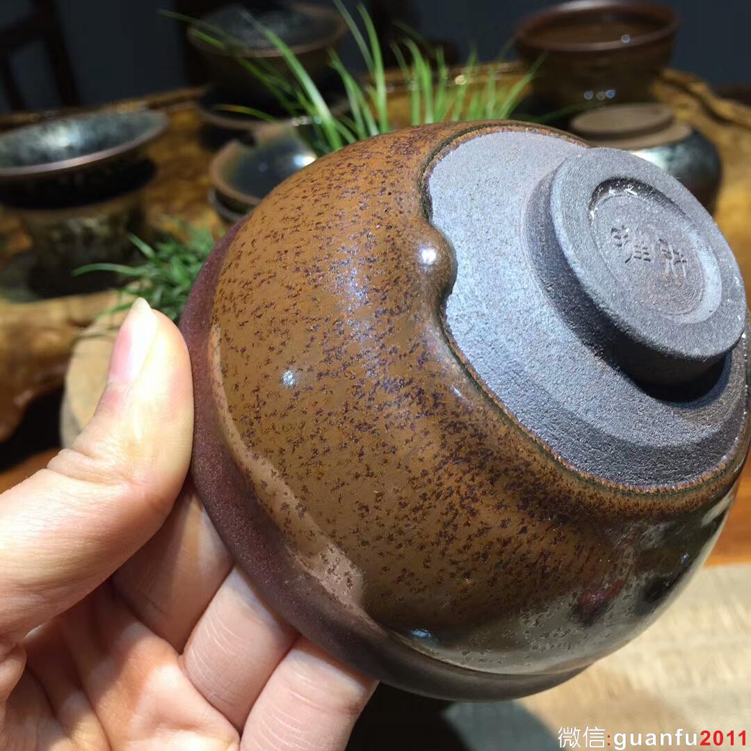 葉禮旺老師 龍窯柴燒 柿紅釉 束口盞：口徑10*5.5