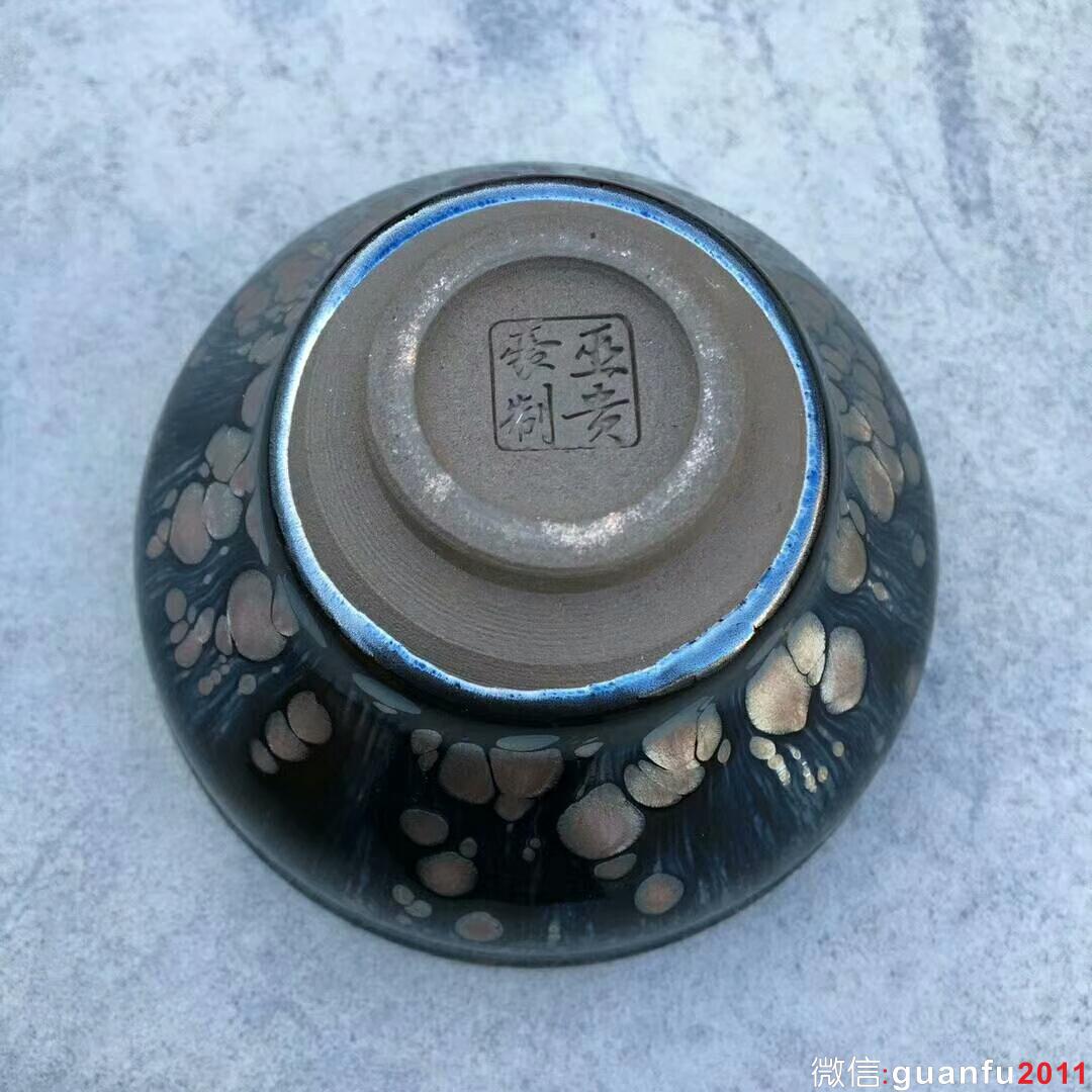 巫貴豪師傅 黑底金滴：口徑9.2*5.2