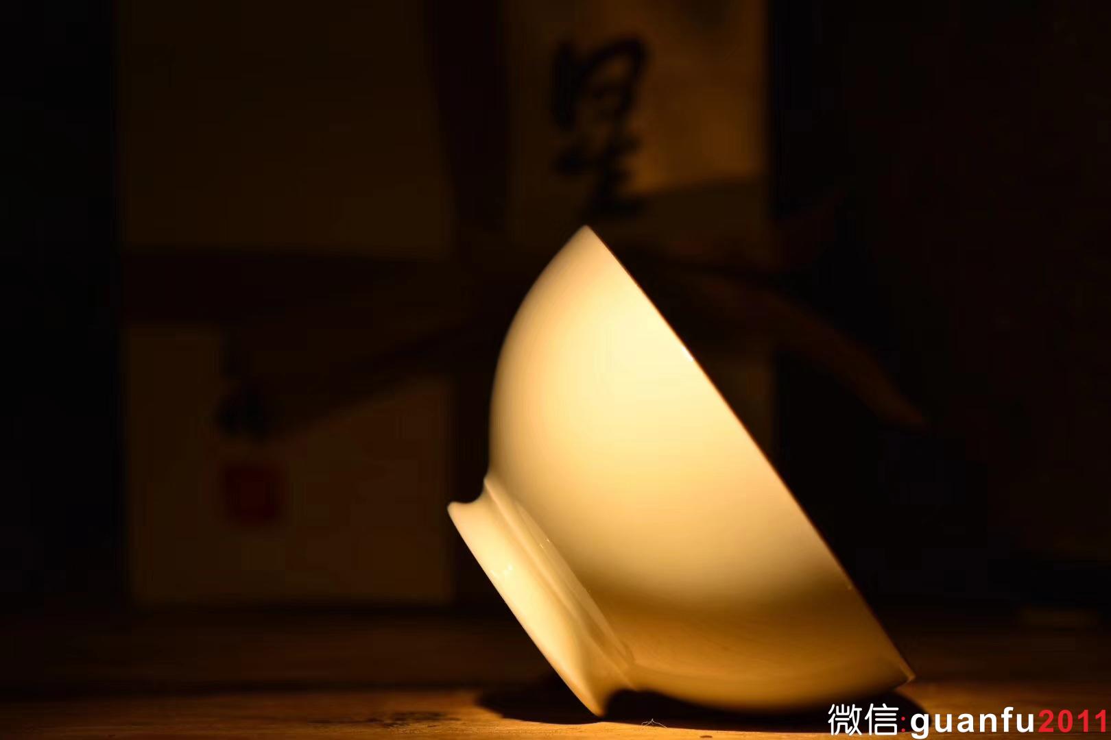 青如天 明如鏡 薄如紙 聲如磬   【青瓷刻金釉 】   范澤鋒老師作品