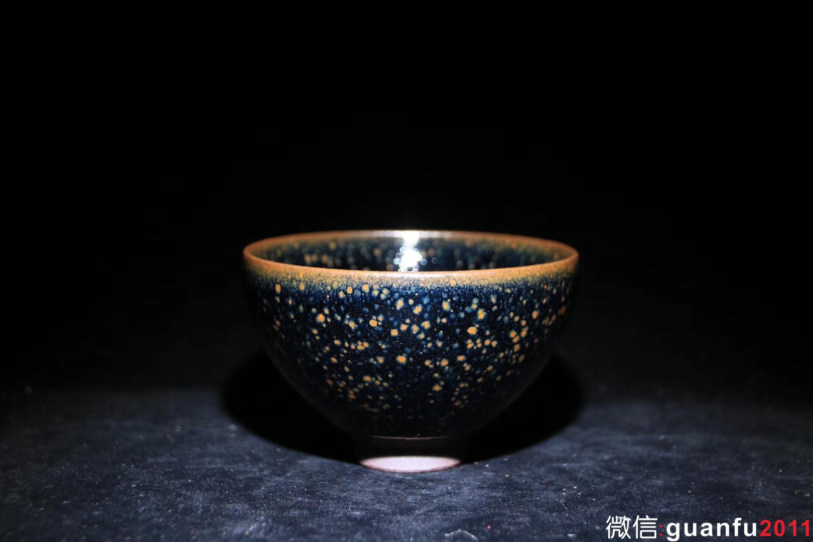 【作者】廖銘老師 【品名】夜幕 【規(guī)格】9 x 5.5 cm