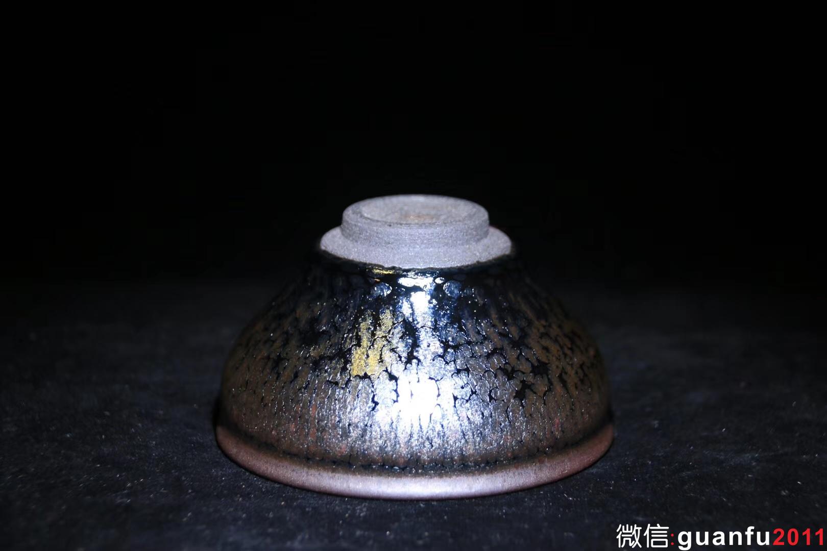 【作者】李昌海老師 【品名】鷓鴣斑 【規(guī)格】9.1 x 5.3 cm