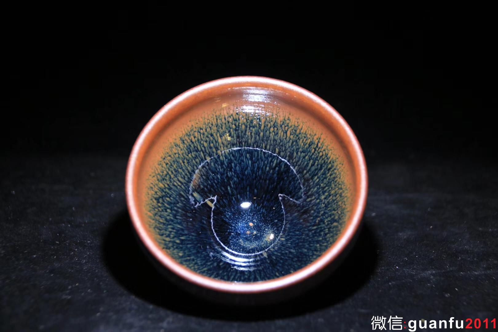 【作者】吳興乾老師 【品名】金蘭兔毫 【規(guī)格】8.7 x 5.3 cm