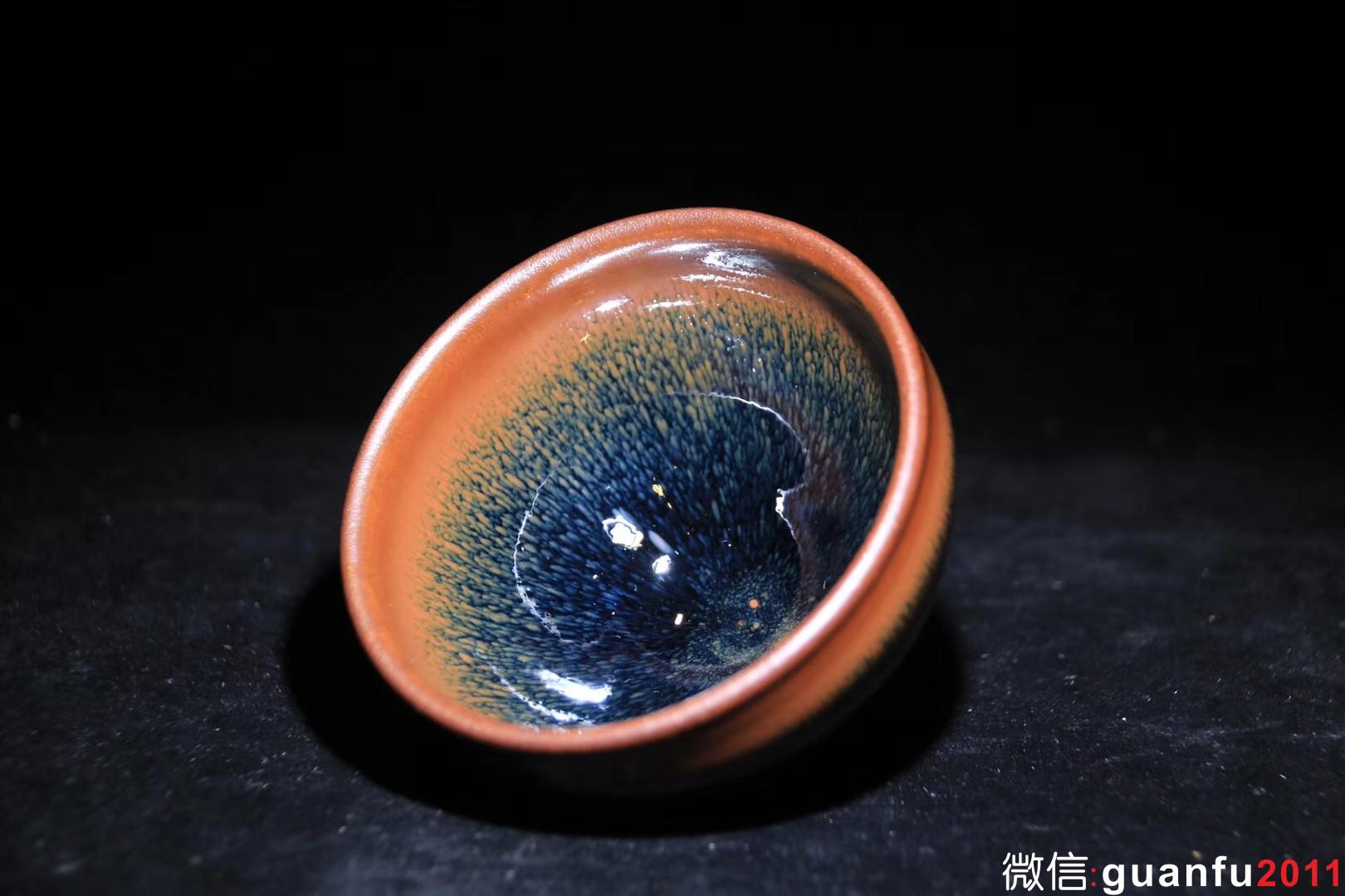 【作者】吳興乾老師 【品名】金蘭兔毫 【規(guī)格】8.7 x 5.3 cm