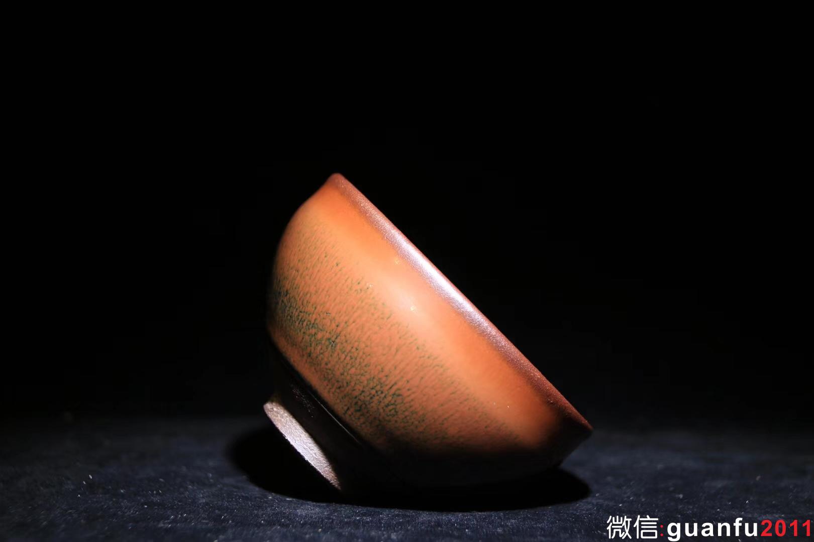 【作者】吳興乾老師 【品名】金蘭兔毫 【規(guī)格】8.7 x 5.3 cm