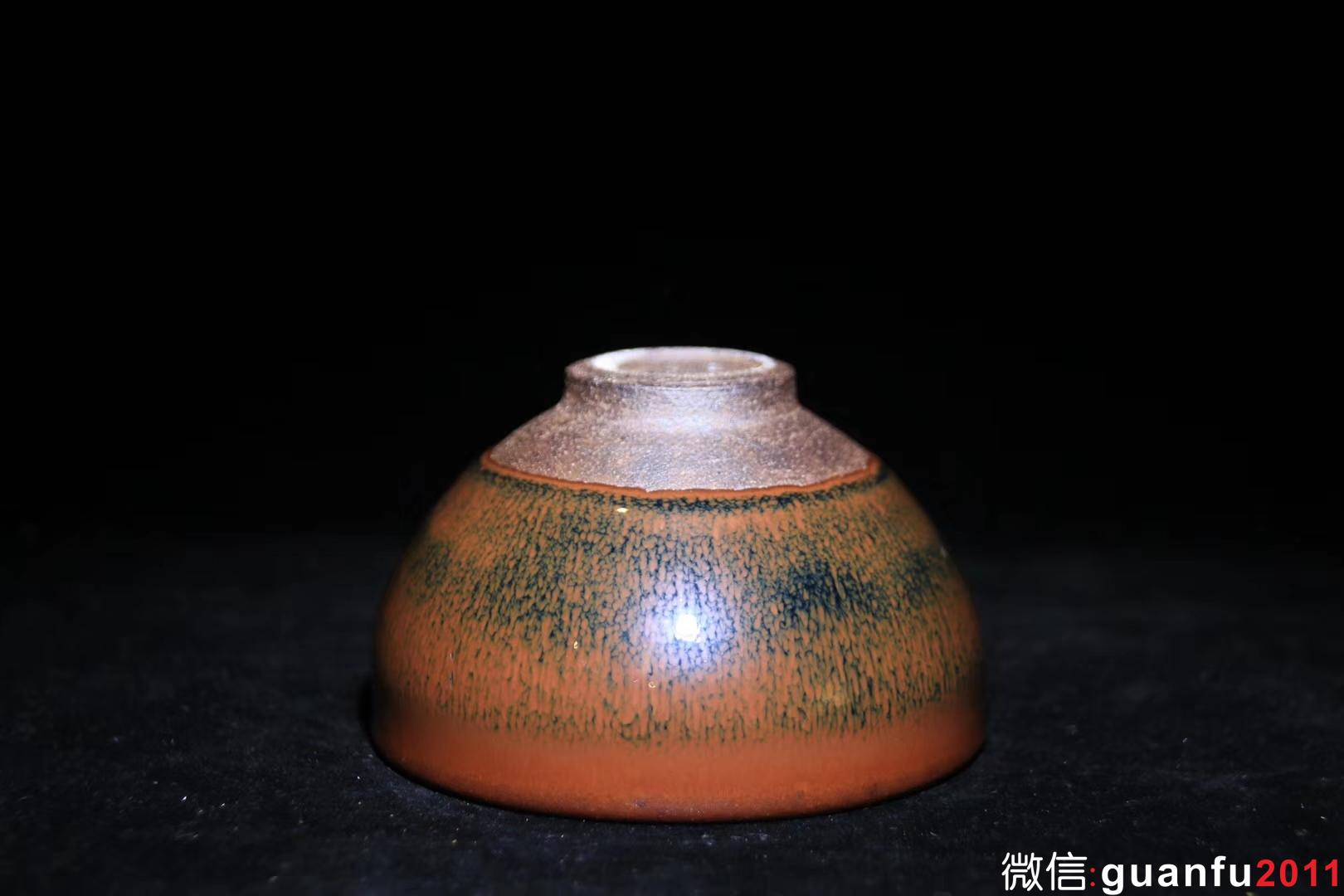 【作者】吳興乾老師 【品名】金蘭兔毫 【規(guī)格】8.7 x 5.3 cm